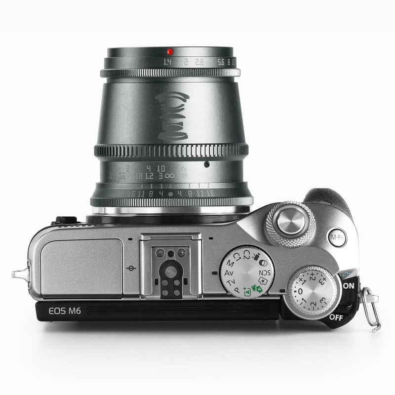 TTArtisan APS-C Trio Titanium Grey Lens Kit, beinhaltet 17 mm f1.4, 35 mm f1.4 und 50 mm f1.2 Objektive